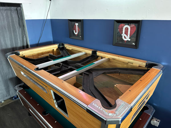 Valley Dynamo 7FT Pool Table - W/Ball Return/ Coin Mechanism (1pc Slate) Pre Owned